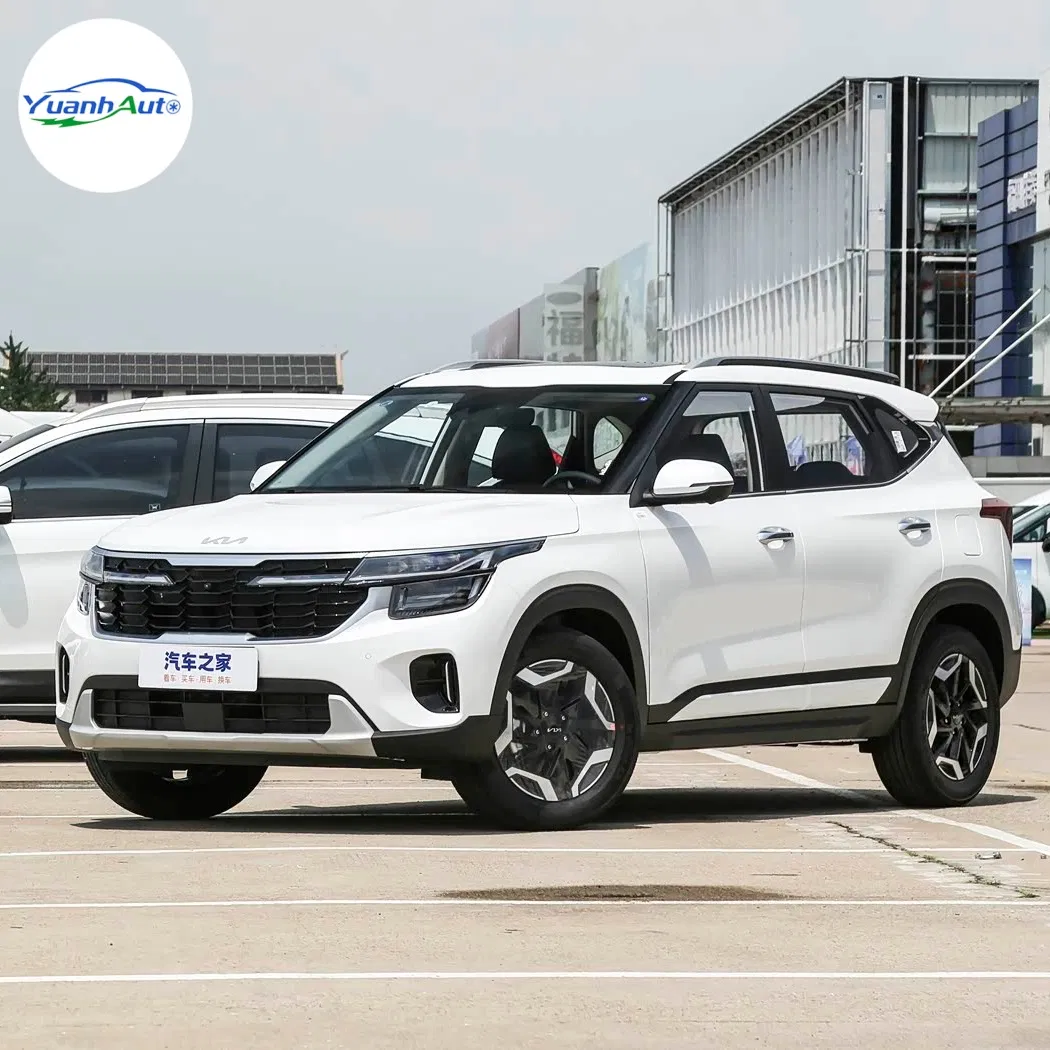Kia Seltos vehicle photo 3