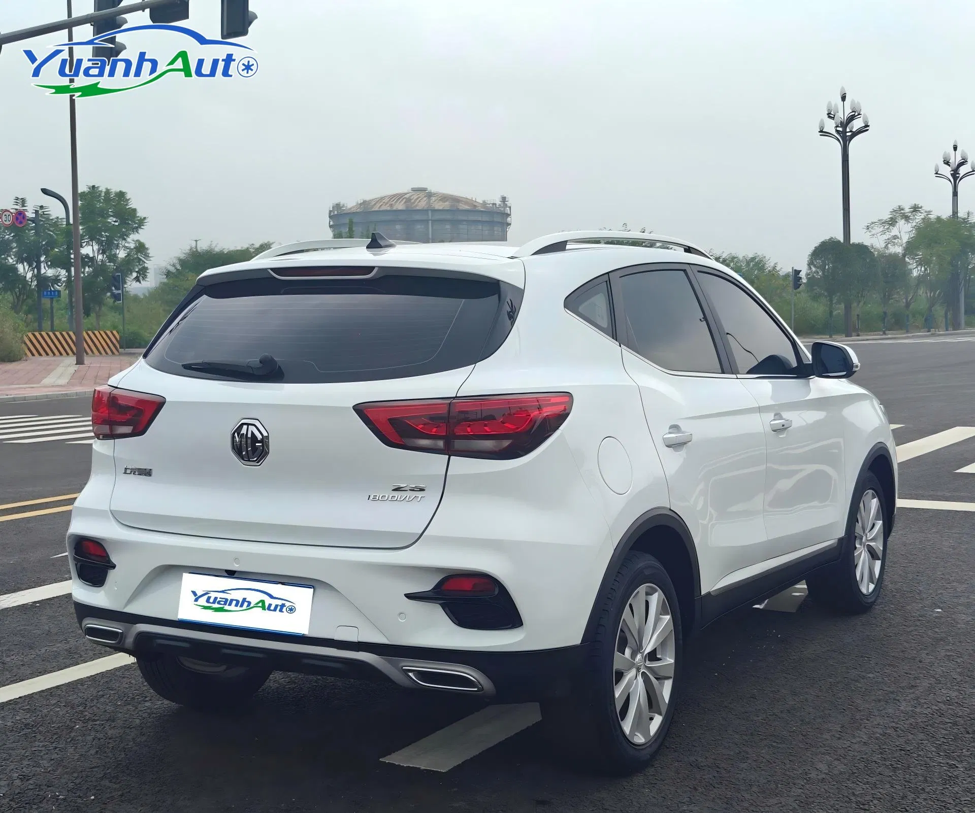 2020 MG ZS Petrol SUV — source image 4