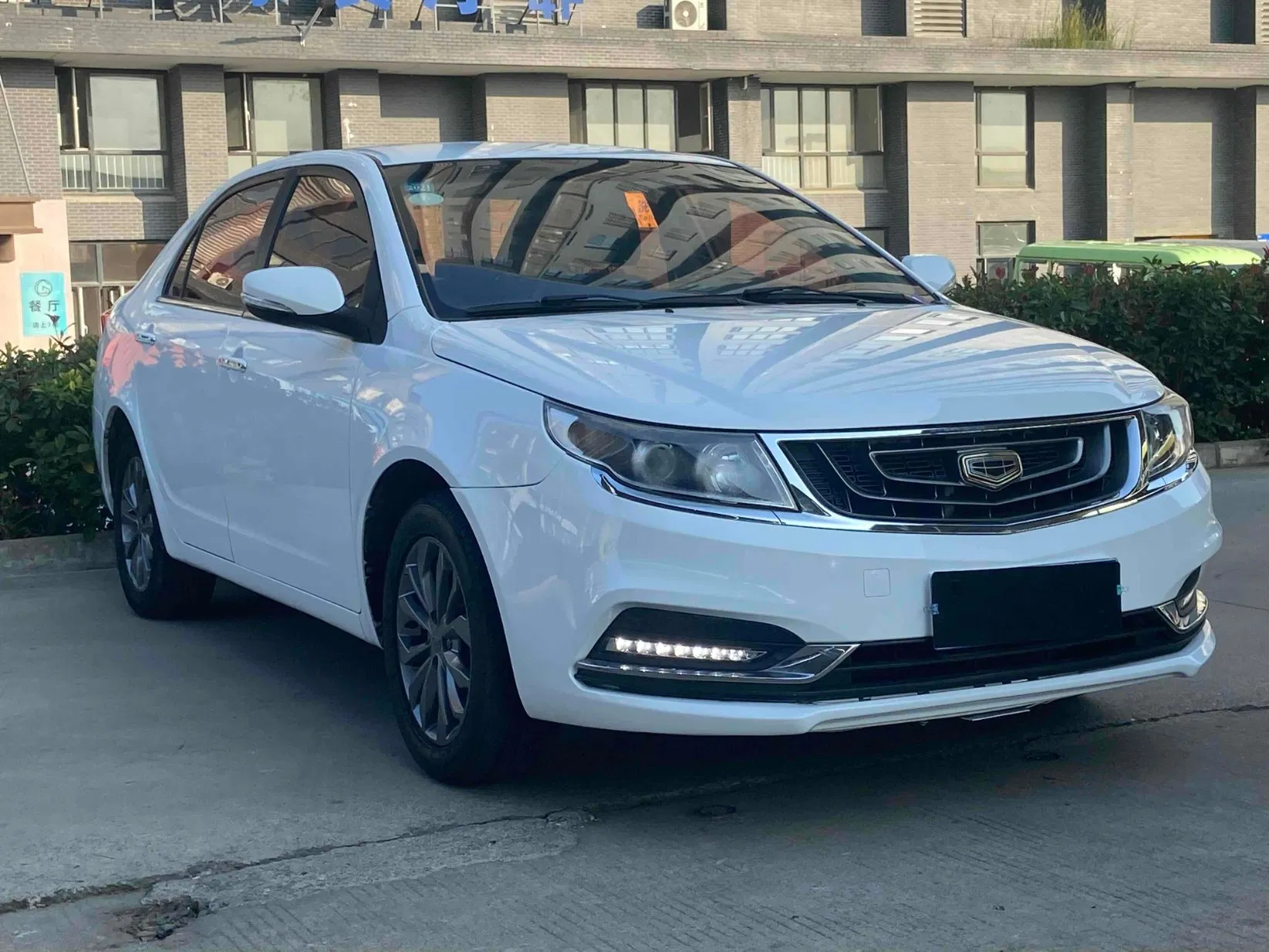 2017 Geely Vision vehicle photo 5