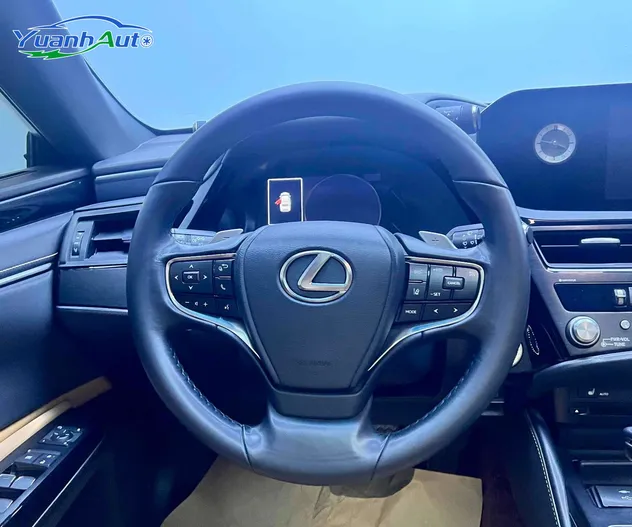 2021 Lexus ES 260 Petrol Sedan — source image 20