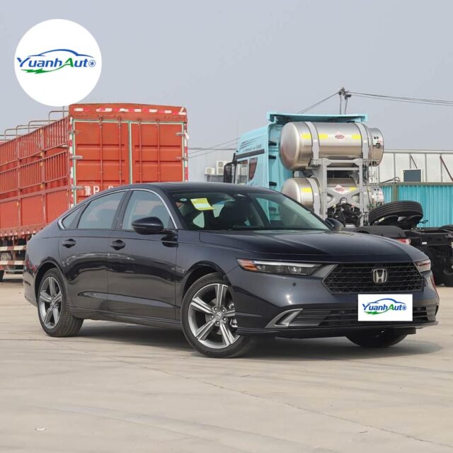Honda Accord vehicle photo 1