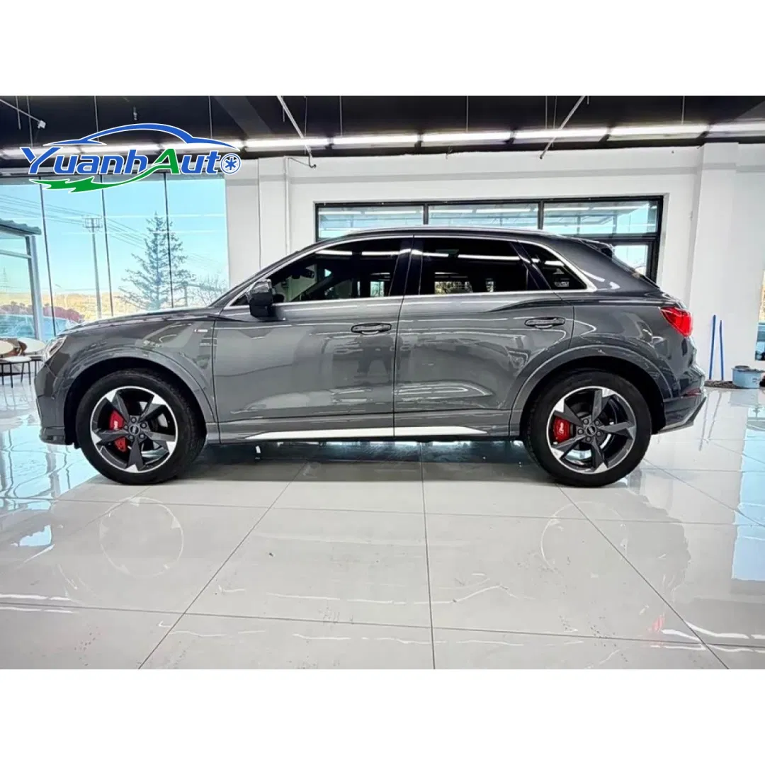 2021 Audi Q3 vehicle photo 3