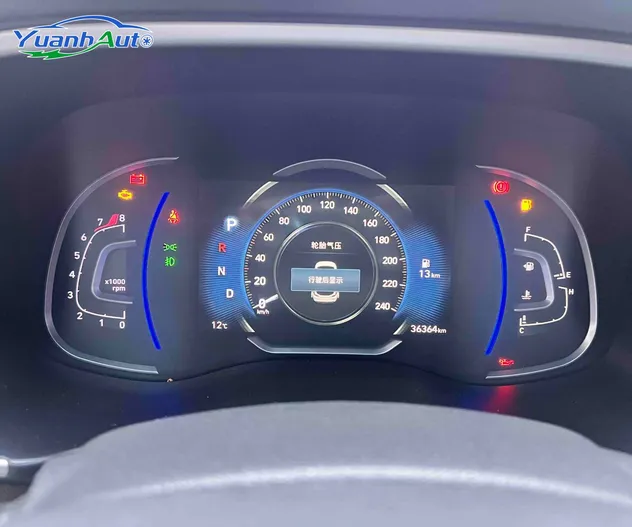 2025 Hyundai Tucson L Petrol SUV — source image 16