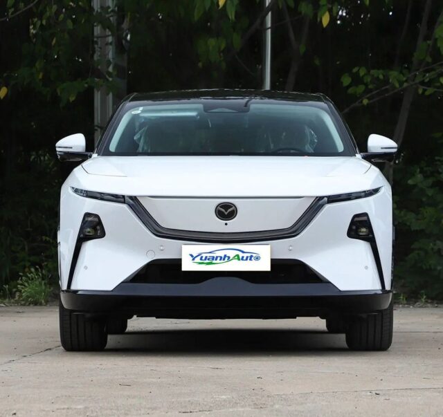 Mazda ez-60 vehicle photo 1