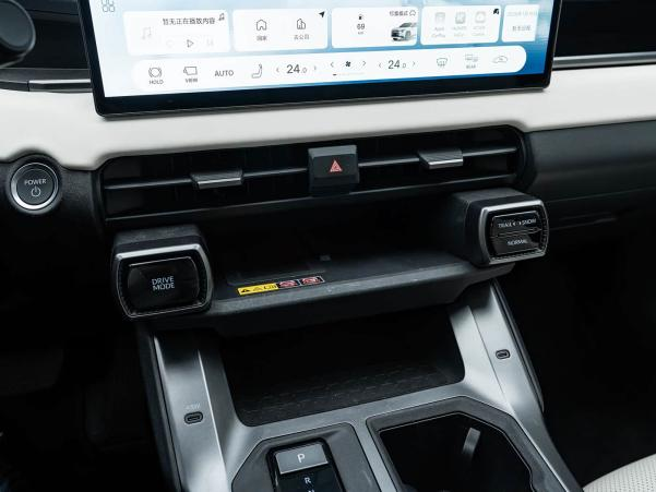 Toyota Rav4 2.0L, SUV essence d'occasion de 2021