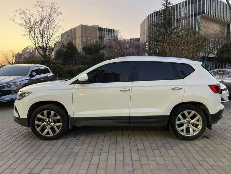 سيارة فولكس فاجن جيتا VS5 280Tsi موديل 2019، أوتوماتيكية، تعمل بالبنزين، مستعملة، سيارة رياضية متعددة الاستخدامات