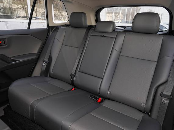 Toyota Rav4 2.0L, SUV essence d'occasion de 2021