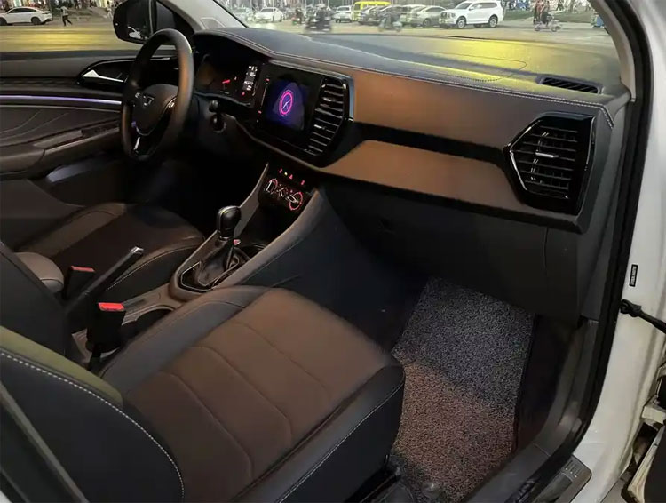 سيارة فولكس فاجن جيتا VS5 280Tsi موديل 2019، أوتوماتيكية، تعمل بالبنزين، مستعملة، سيارة رياضية متعددة الاستخدامات