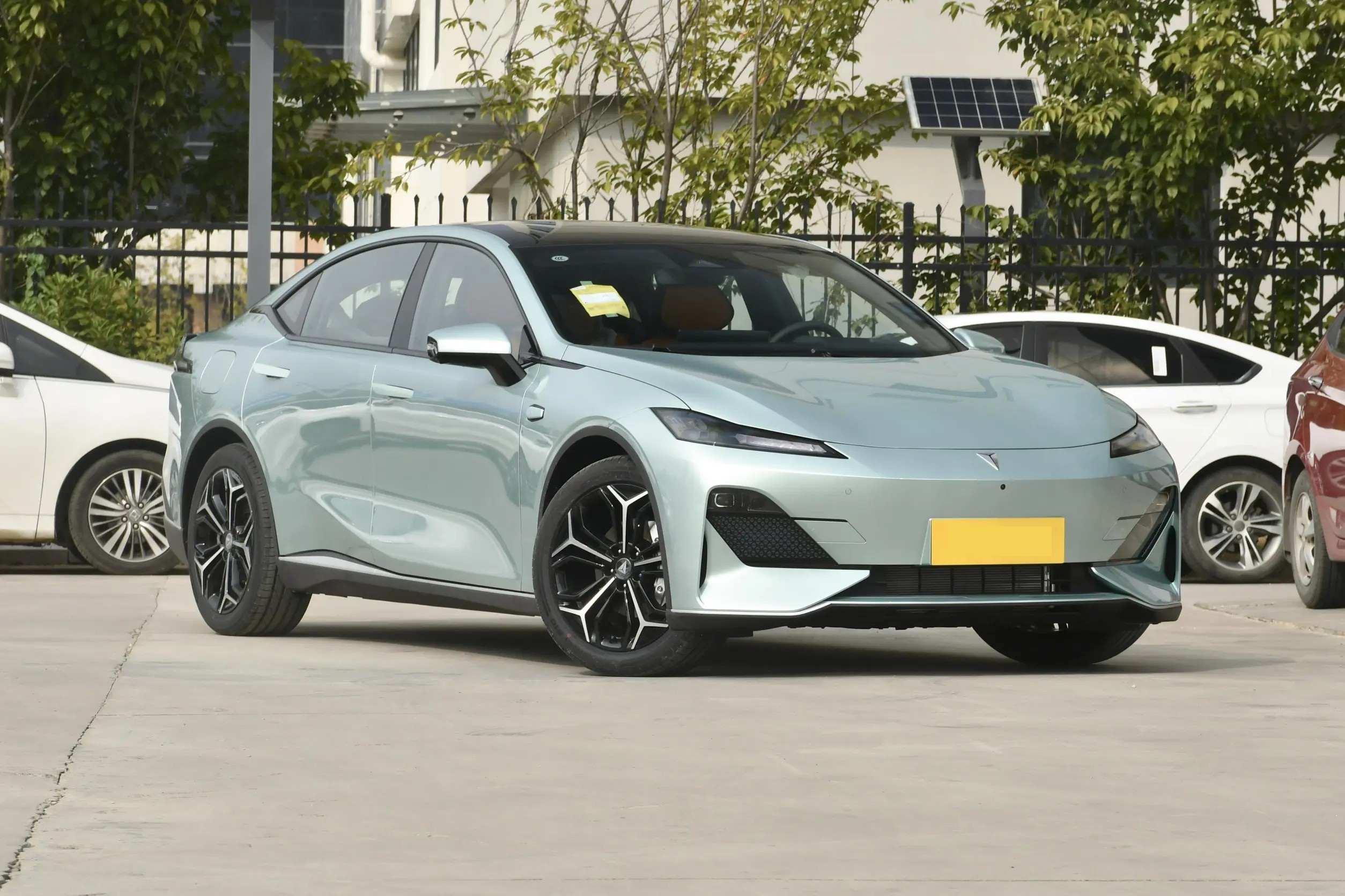 New Ev Car Wholesale 2024 New Energy Vehicles Electric Car 700 km 4 Wheel 5 Seat Smart Changan Deepal Sl03 Electric