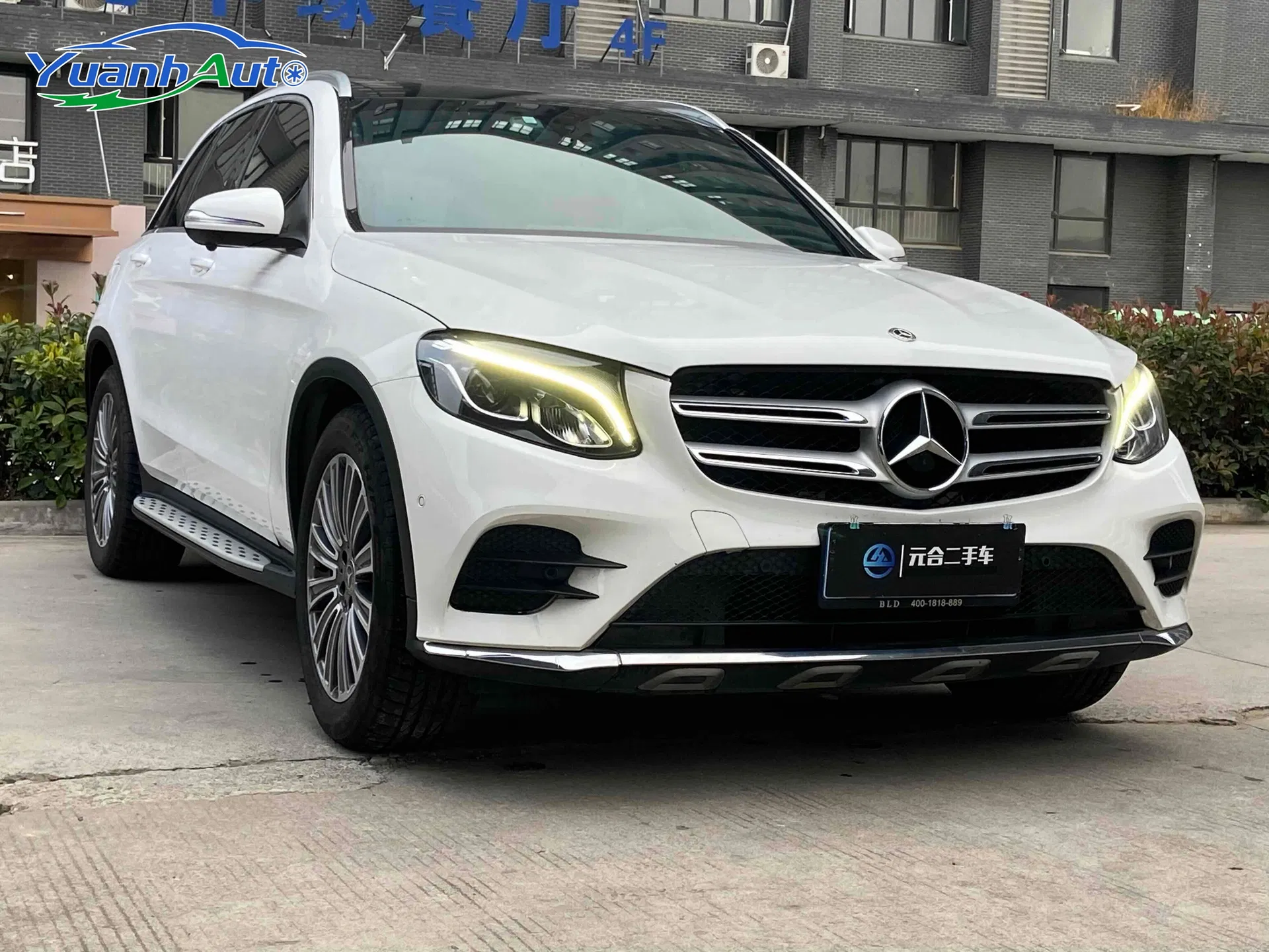 Mercedes Benz GLC 260 4MATIC SUV de lujo usado de 2017, cómodo, gasolina.