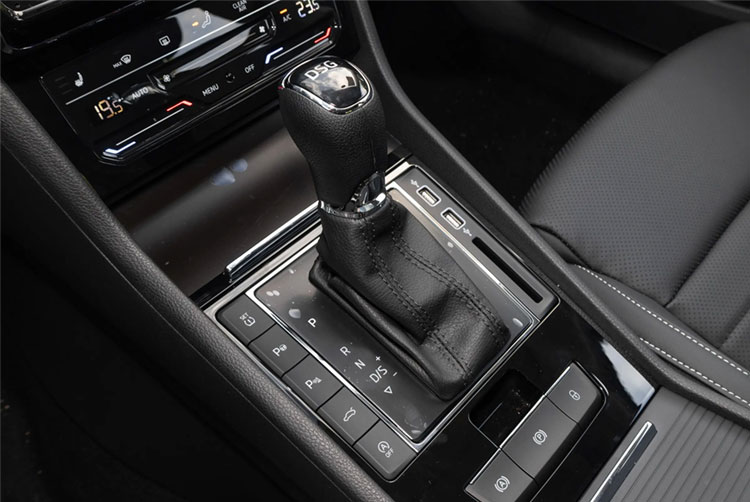 2025 New Car SKoda Superb Luxury Petrol Cars 1.4T Gas Car Automatic TSI280 DSG Midsize Car Hatchback