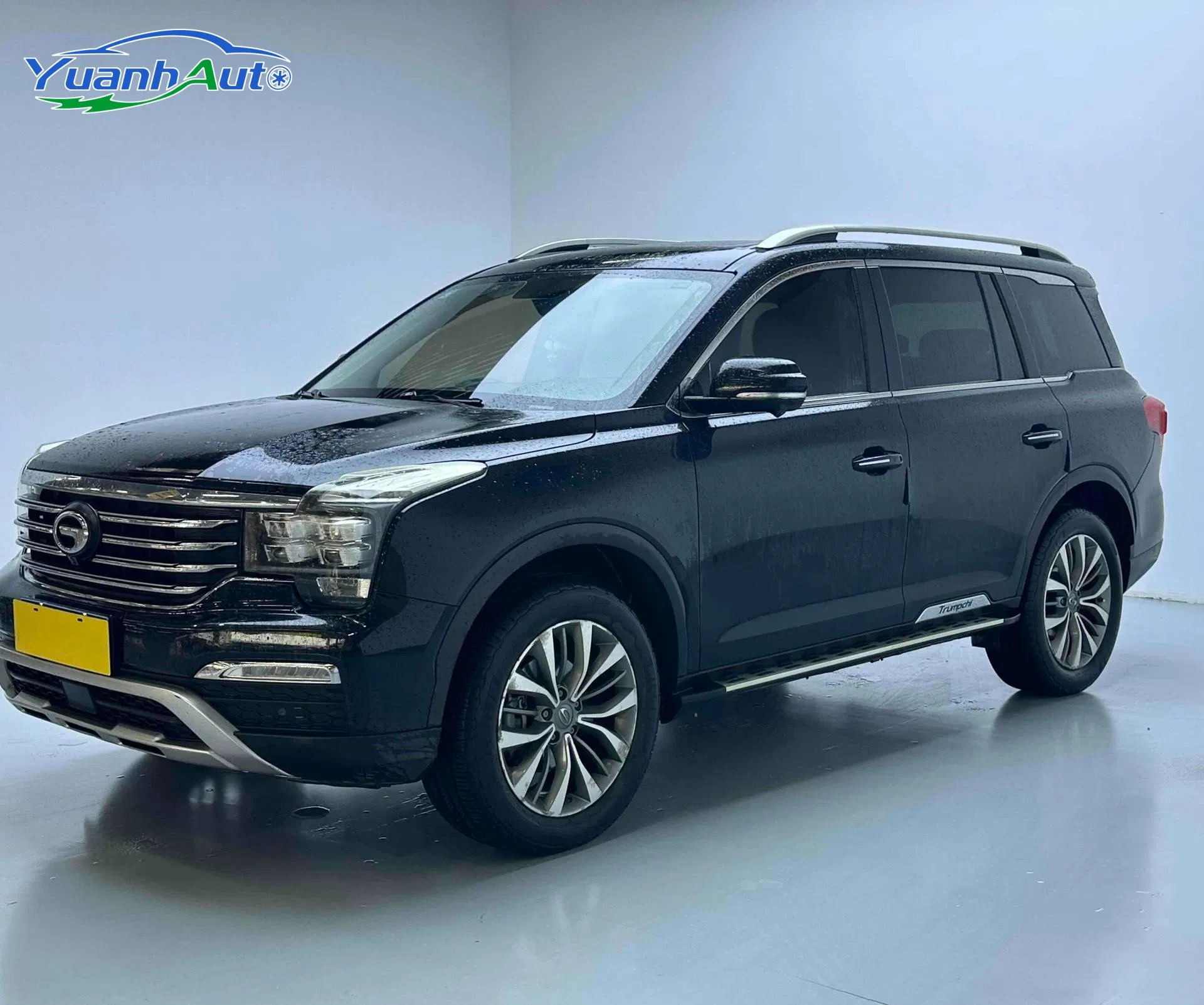 Used GAC GS8 2017 SUV 320t Two-Wheel-Drive Luxury Intelligent Connected Four-Wheel-Drivecar Gasoline Vehicle