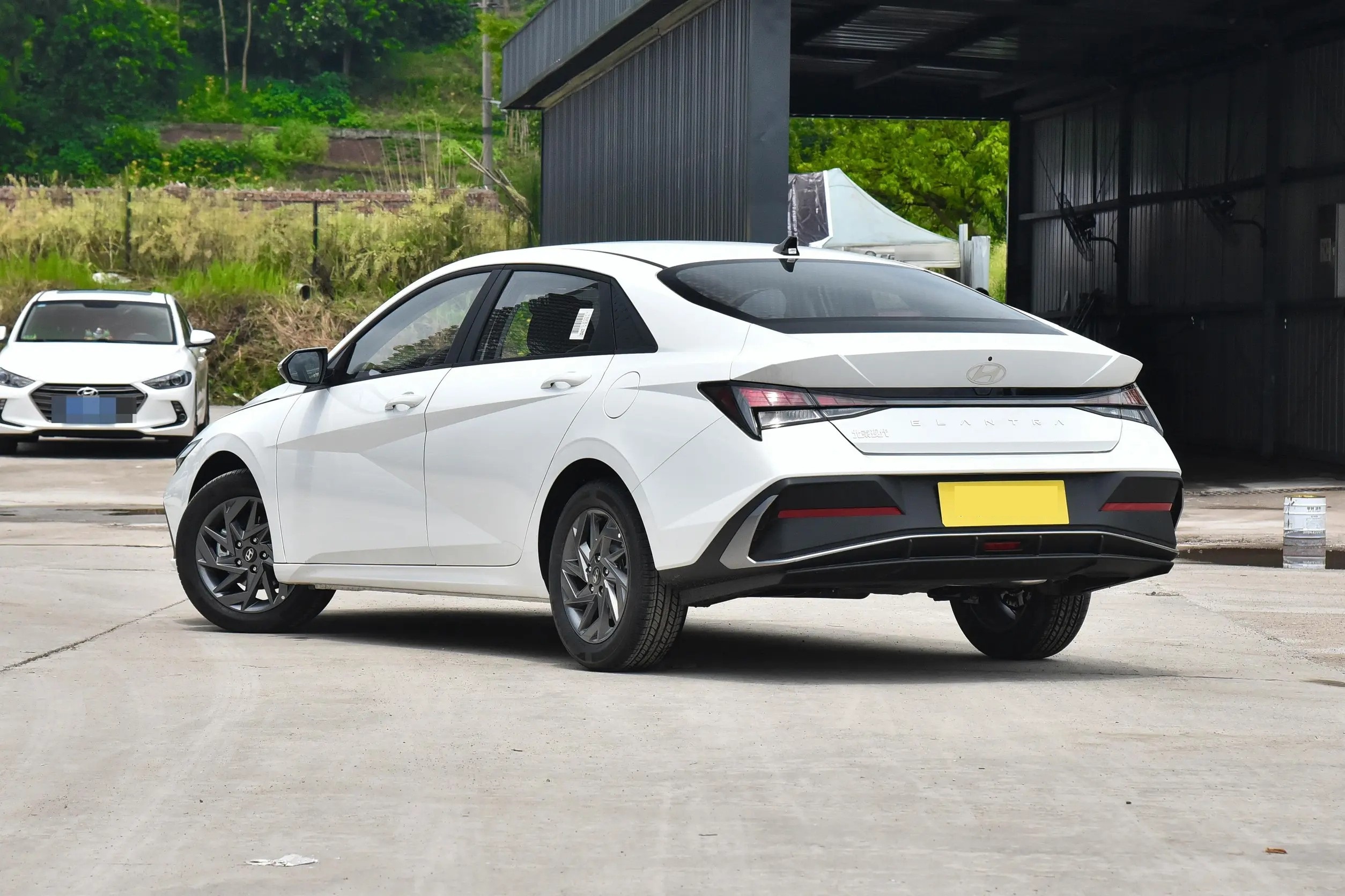2024 Hot Sale 2023 1.5L Cvt Gls China Hyundai Elantra New Cars Suv Low Price Gasoline Car Made in China for Export