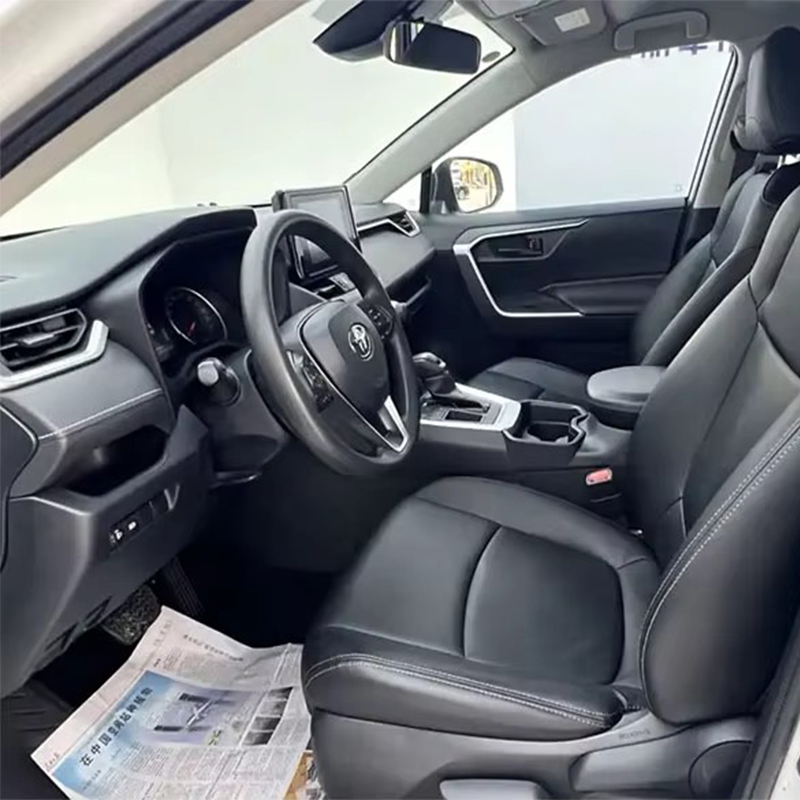 Toyota Rav4 2.0L, SUV essence d'occasion de 2021