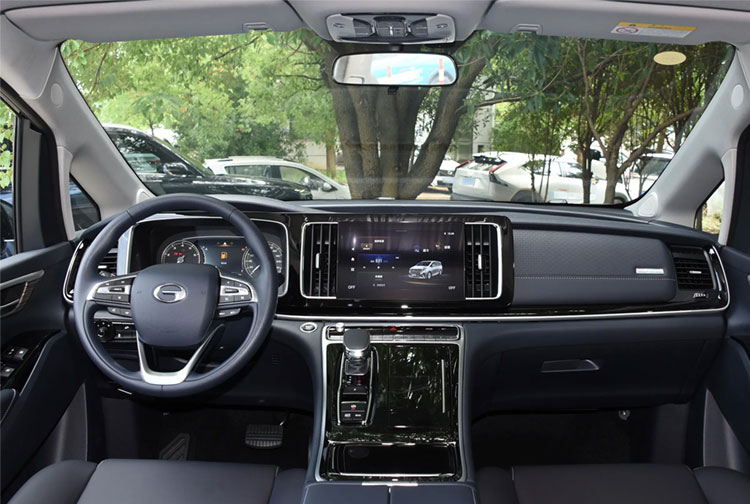 2024 GAC Trumpchi M8 MPV Véhicule à essence Voitures à carburant moyennes et grandes MPV