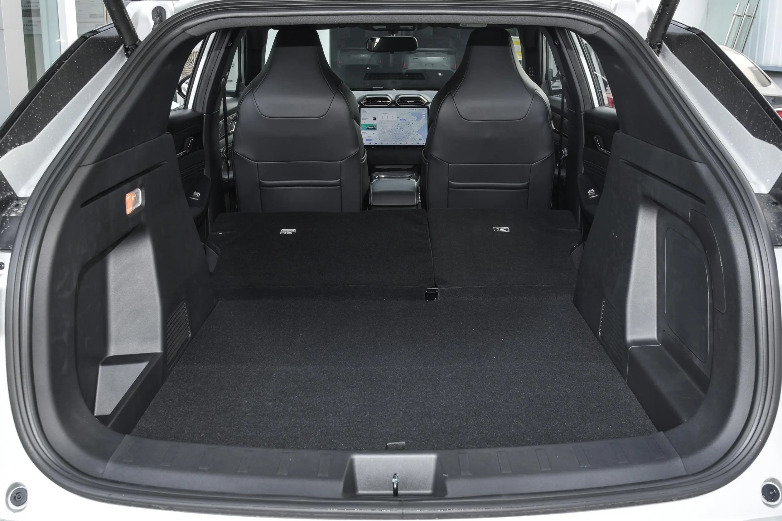 Dongfeng Aeolus Auto L7 2025, vehículo eléctrico híbrido enchufable de gran venta y nueva energía.