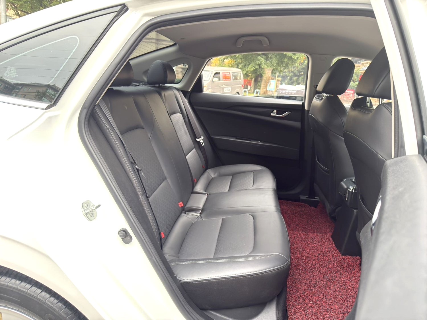 Changan Eado EV460 Sedán de Nueva Energía Eléctrico