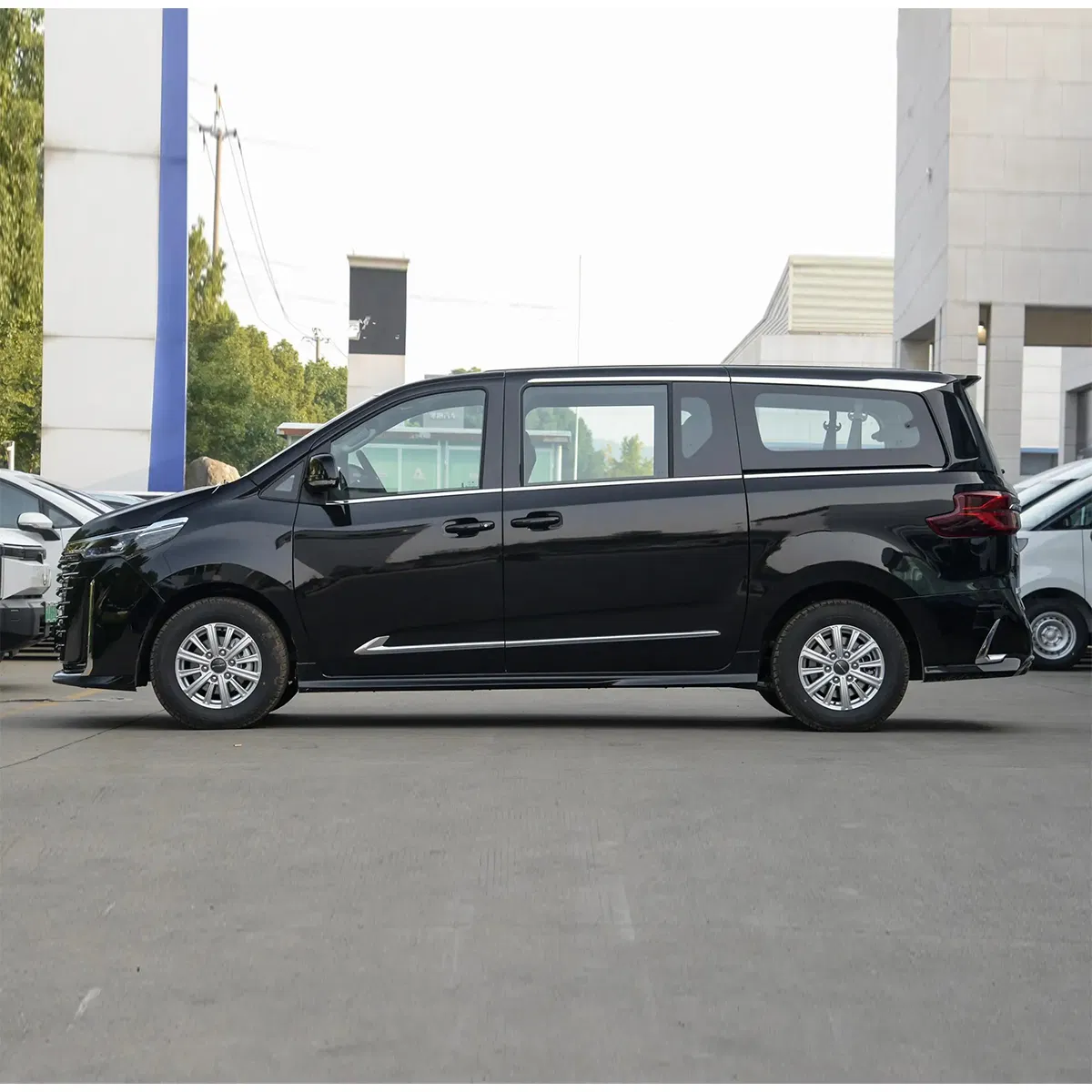 Saic Maxus G10 Max 2025 Model 2.0t Gasoline MPV Gasoline Vehicle