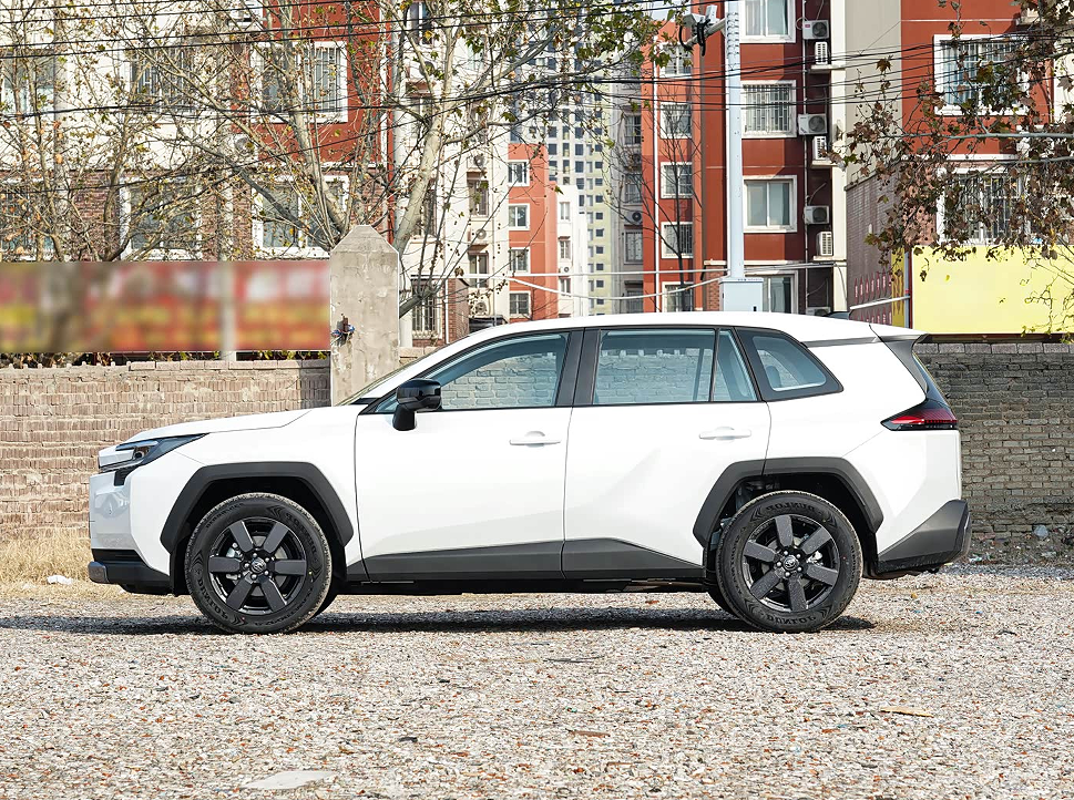 Toyota Rav4 2.0L, SUV essence d'occasion de 2021