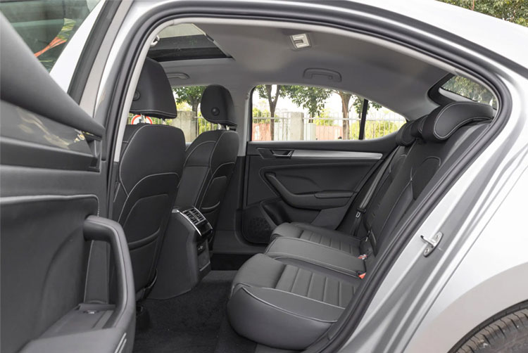 2025 New Car SKoda Superb Luxury Petrol Cars 1.4T Gas Car Automatic TSI280 DSG Midsize Car Hatchback