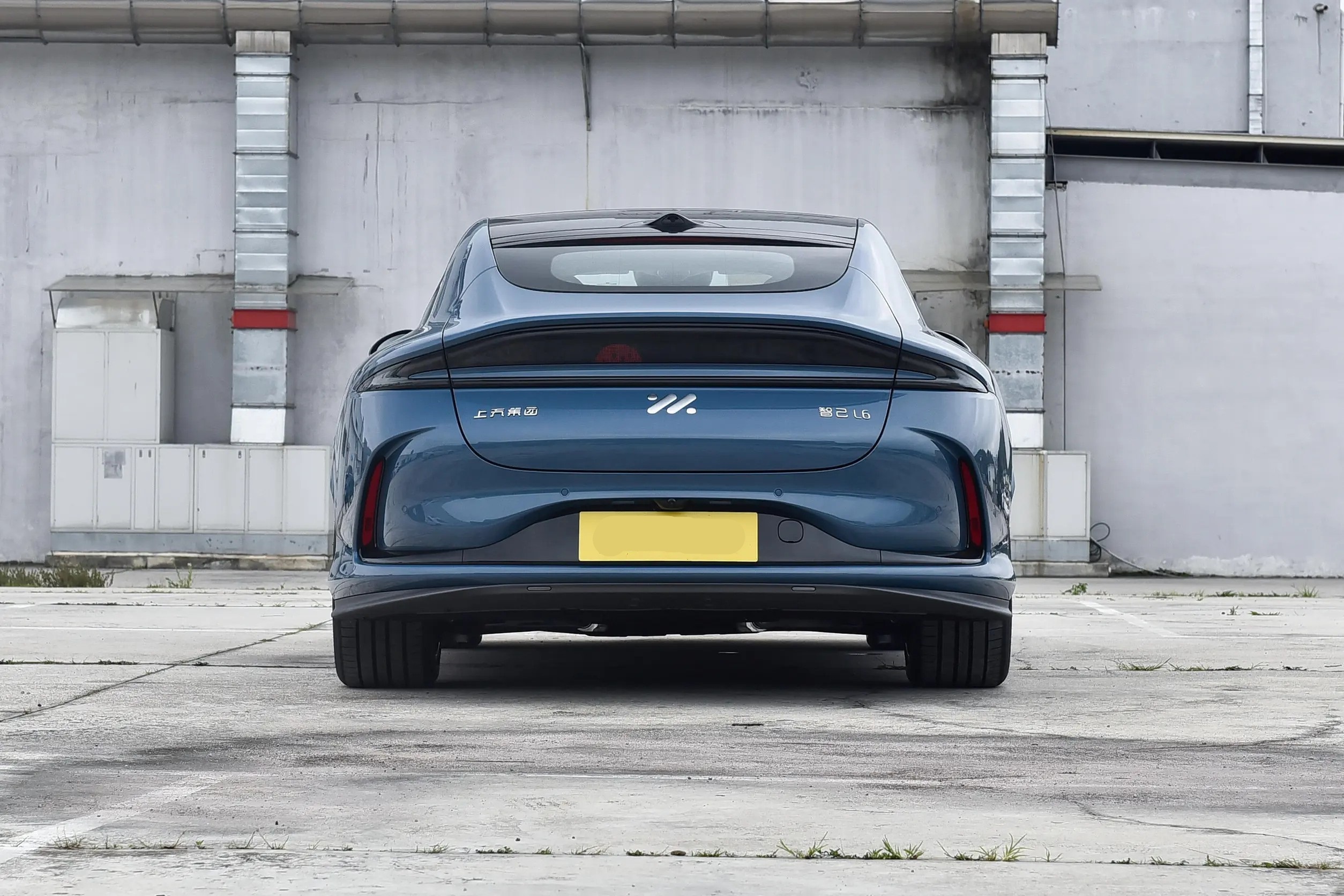 2025 New Car Zhiji L6 Ev Car Luxury 5 Seat Sedan 850km Range Electric Car Fast Charging New Energy Vehicle L6 Sports Car