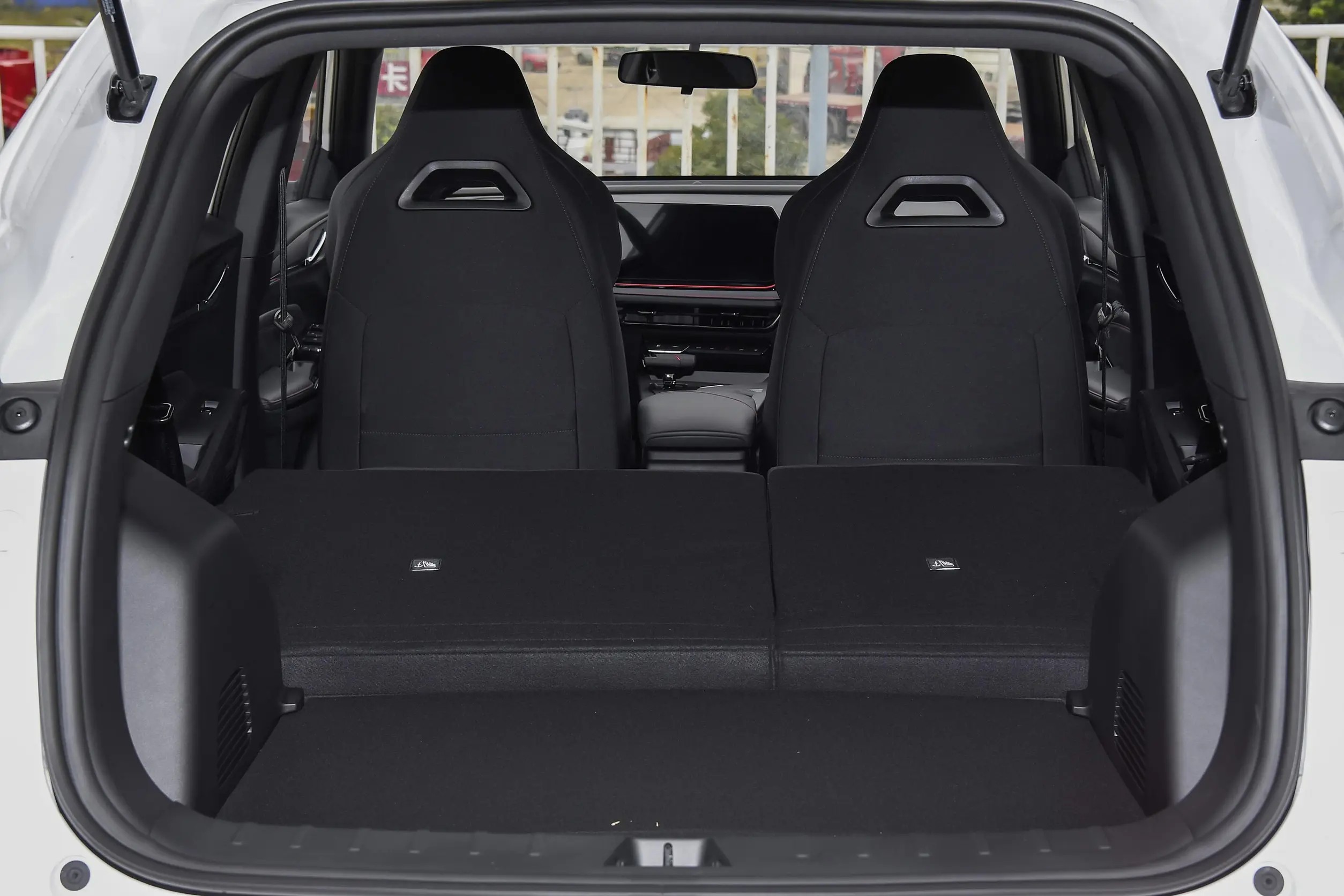 2025 Used Car Changan X5 Plus 1.5T DCT Pioneer Edition 5-Door 5-Seats SUV New Compact SUV Gasoline Car Oshan X5