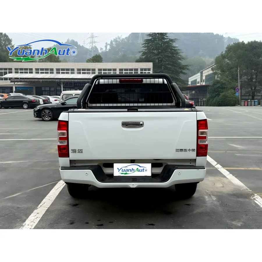 Used Isuzu Ruimai 2022 Ruimai 2.8t Classic Diesel 2WD Comfort Long-Wheelbase Edition 4X4 Pickup Truck