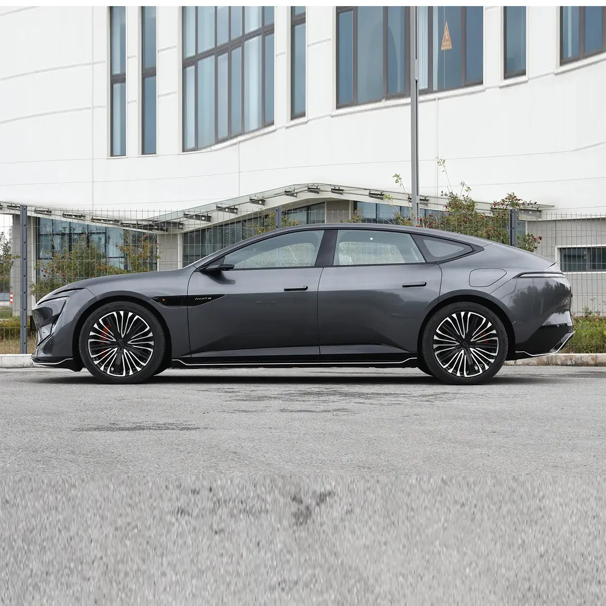 2026 Avatr 12 Ultra Rwd Erev 231kw 1270km Cltc Electric Range Car EV Auto Hybrid Vehicle