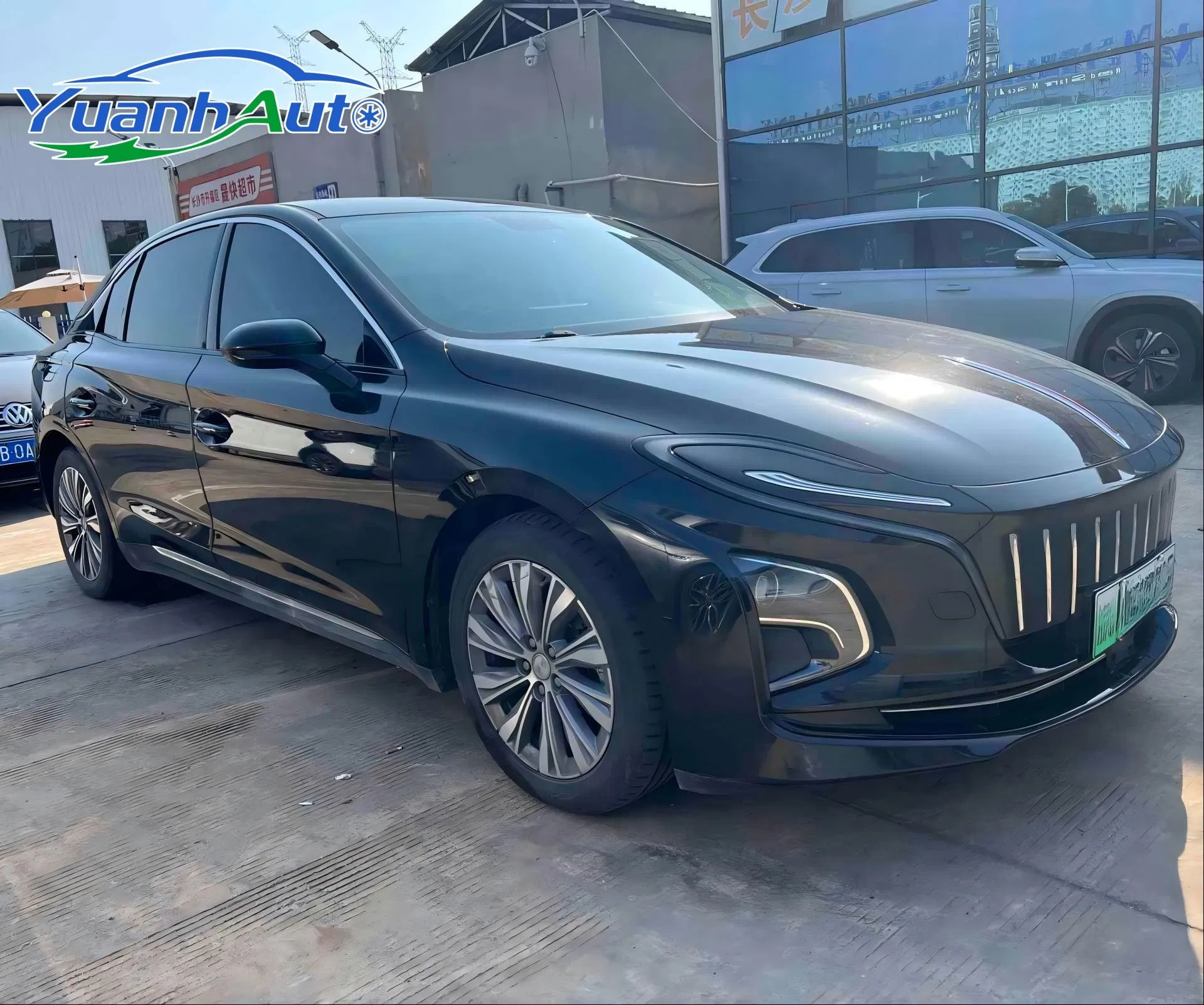 Hongqi E-Qm5 2021 Model Online Charging Didi Version 5 Seats Car