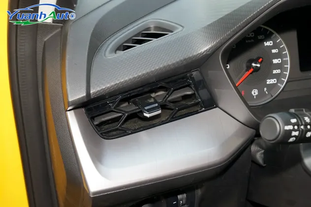 2024-2025 Used Mg5 Cheap Gasoline Vehicles Electric EV Vehicle Mini Automobile Byd Jetour Livan Tiggo 3X T-Roc GS3 Tacqua Roewe Tharu Tiguan Kaiyi Gas Auto Car