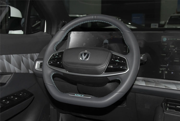 Coche de gasolina Changan UNI-T 1.5T 2WD SUV 2023, nuevo, automático, deportivo.