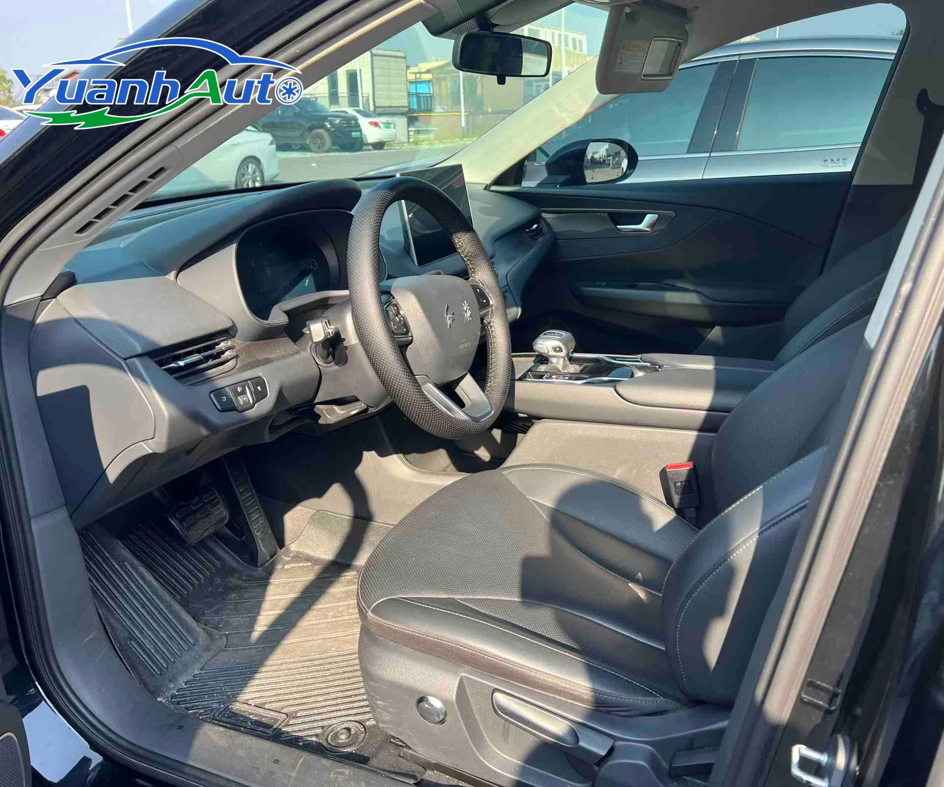 Hongqi E-Qm5 2021 Model Online Charging Didi Version 5 Seats Car