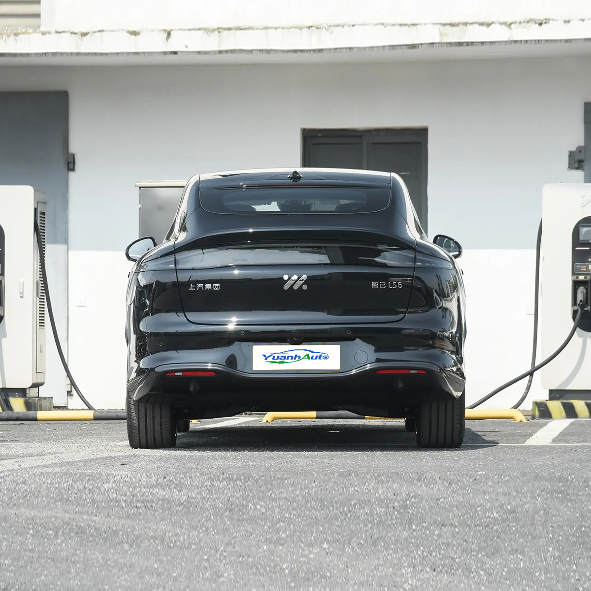 2026 New Energy Car Zhiji LS6 Sedan Electric High Power RWD Sports Cars for Adults New Energy Vehicles