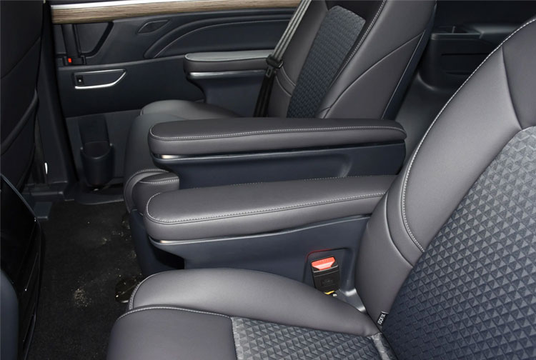 2024 GAC Trumpchi M8 MPV Véhicule à essence Voitures à carburant moyennes et grandes MPV
