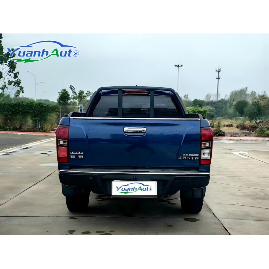 Isuzu Lingtu diésel automático de segunda mano, caja de carga extendida, abril de 2023, gasolina y diésel, 4x4, camioneta pickup.