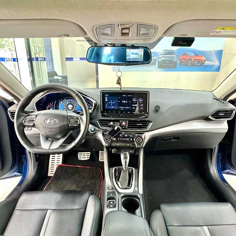 Hyundai Festa de gasolina usado del 2021