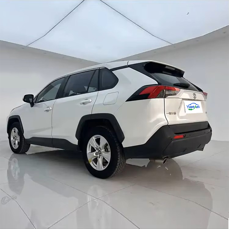 Toyota Rav4 2.0L, SUV essence d'occasion de 2021