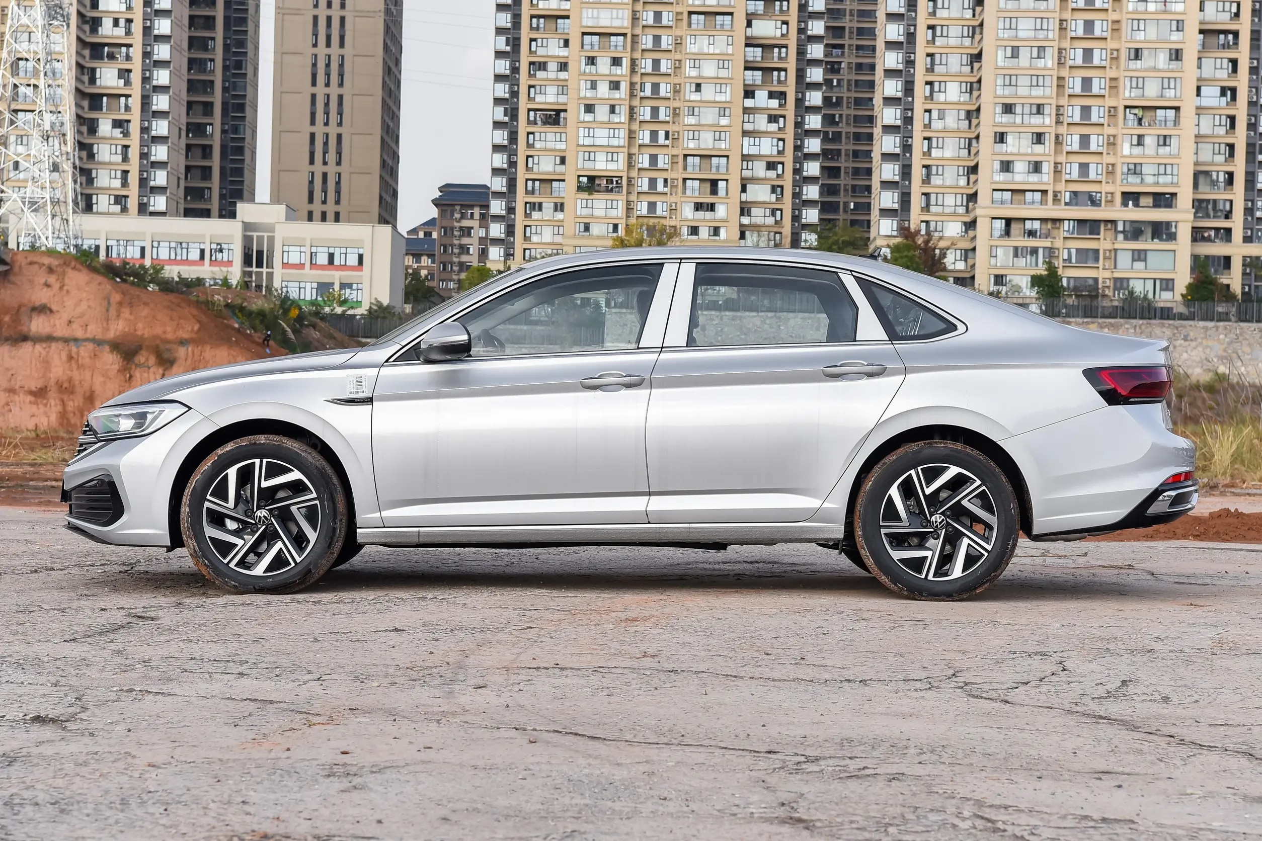 New VW Sagitar 2024 2023 200km/h 4-Door 5-Seat 160Ps L4 Compact Gasoline Petrol Car for Volkswagen Sagitar