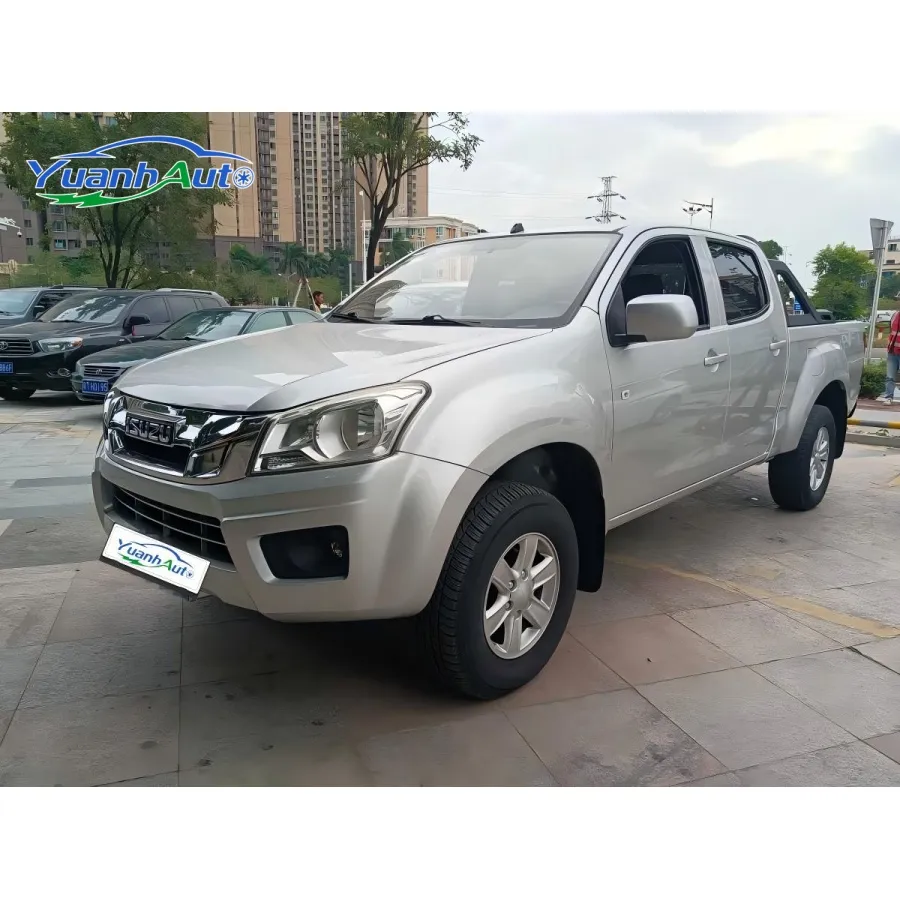 Isuzu Ruimai d'occasion, modèle 2018, 2.8t, version classique, deux roues motrices, luxueux, compartiment de chargement allongé, pick-up diesel.