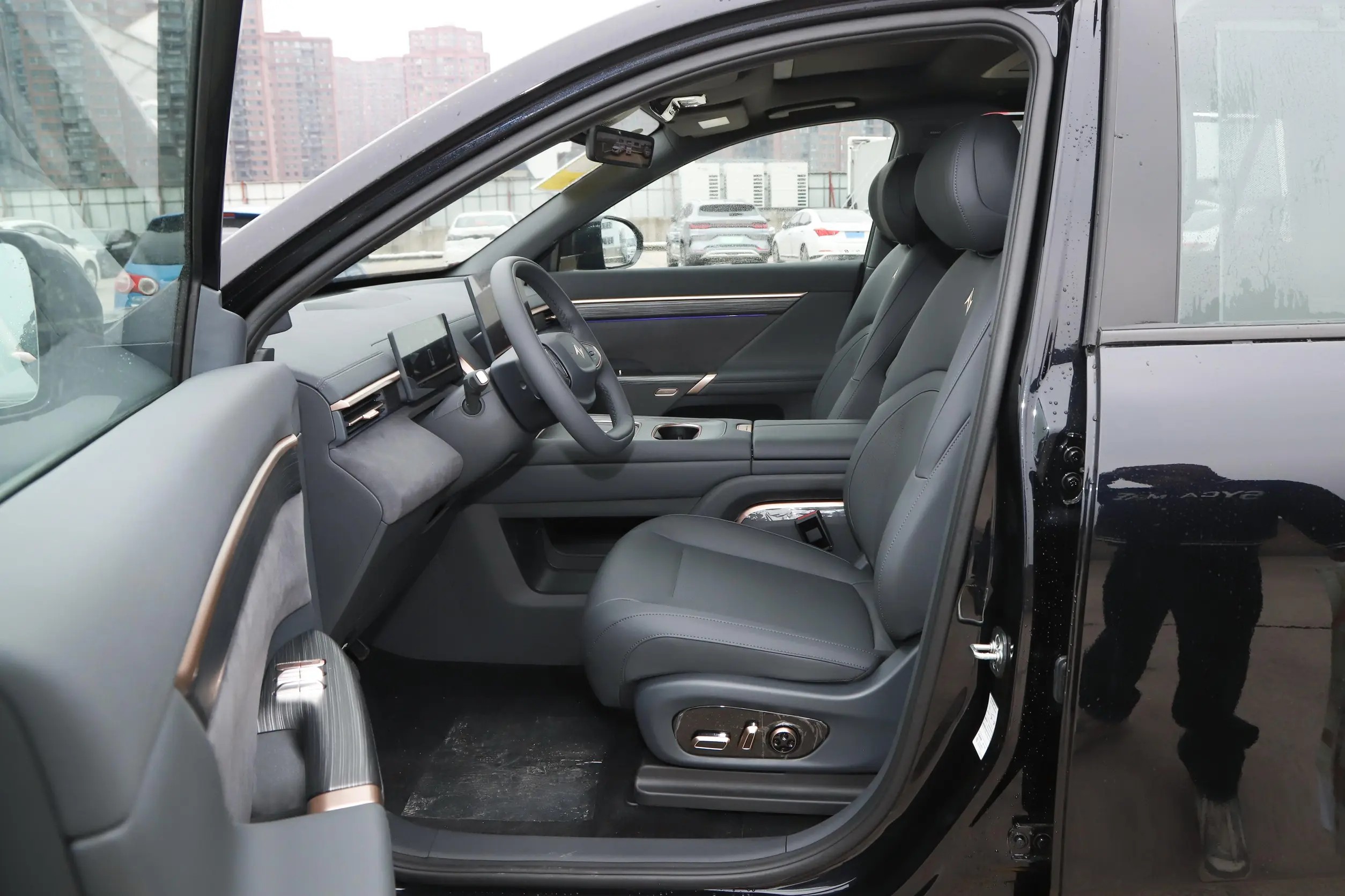 2025 New Car Dongfeng E Pai008 High Quality Chinese Electric SUV 2024 210Max Extended-range Version
