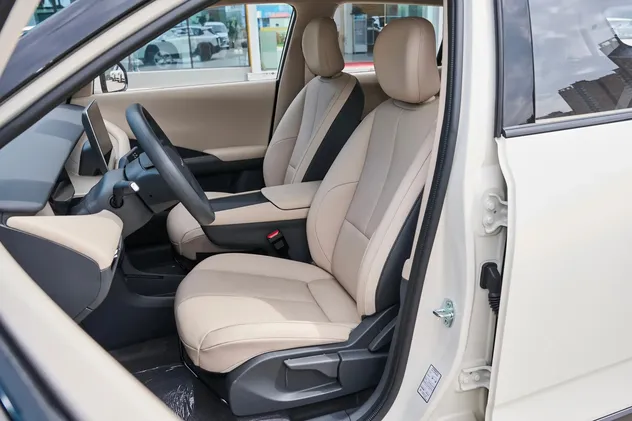 2025 Dongfeng Nano 06 401 Air 401km Cltc 135kw Compact SUV Electric Car