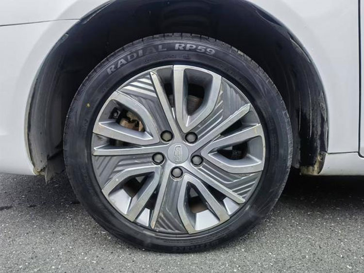 In Stock Electric Cars for Sale 2018 Geely Emgrand Ev450 400Km Cars Used Vehicles
