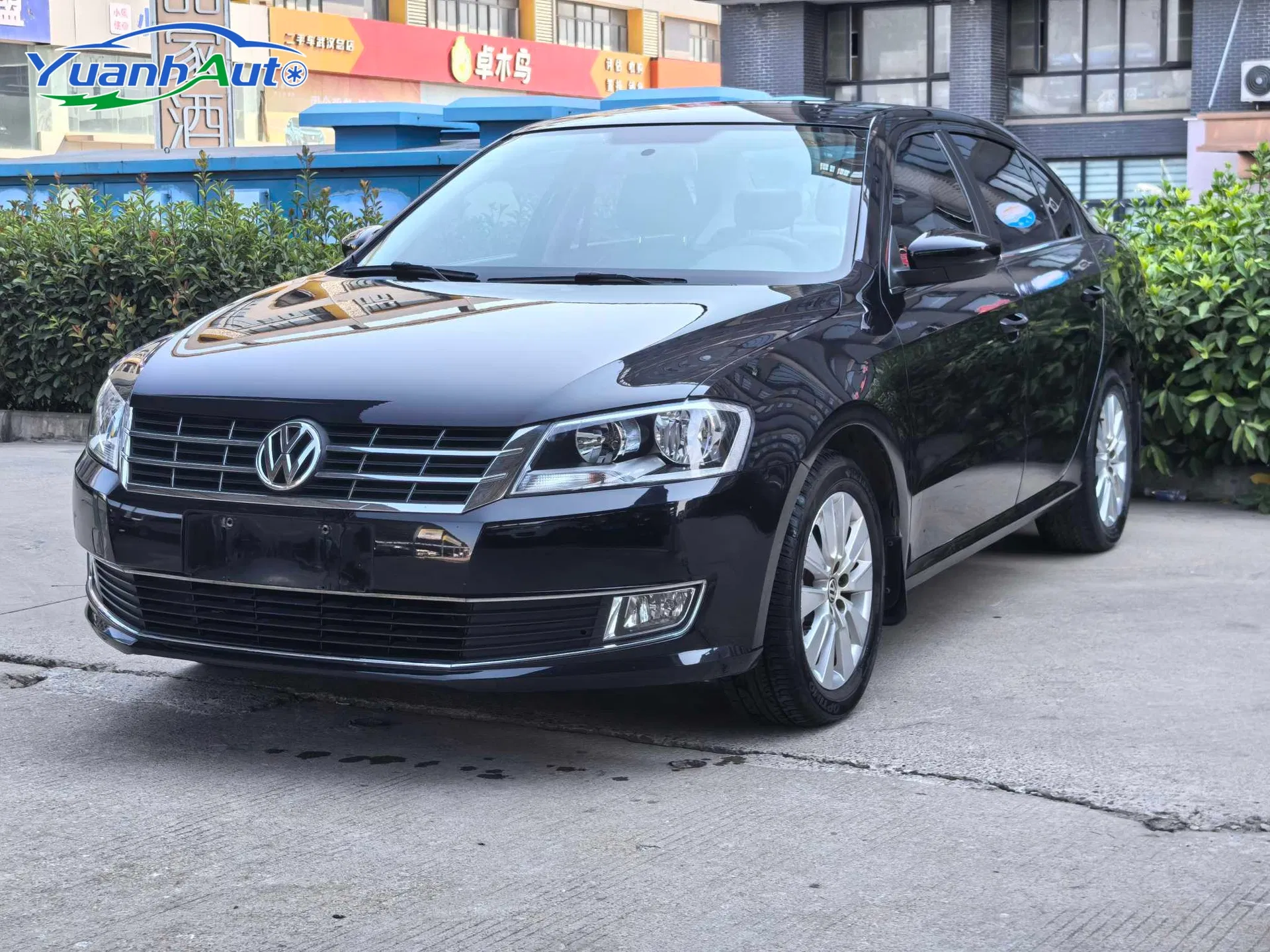 Volkswagen Lavida Sedán 1.6L 110HP Ea211 usado, año 2015.