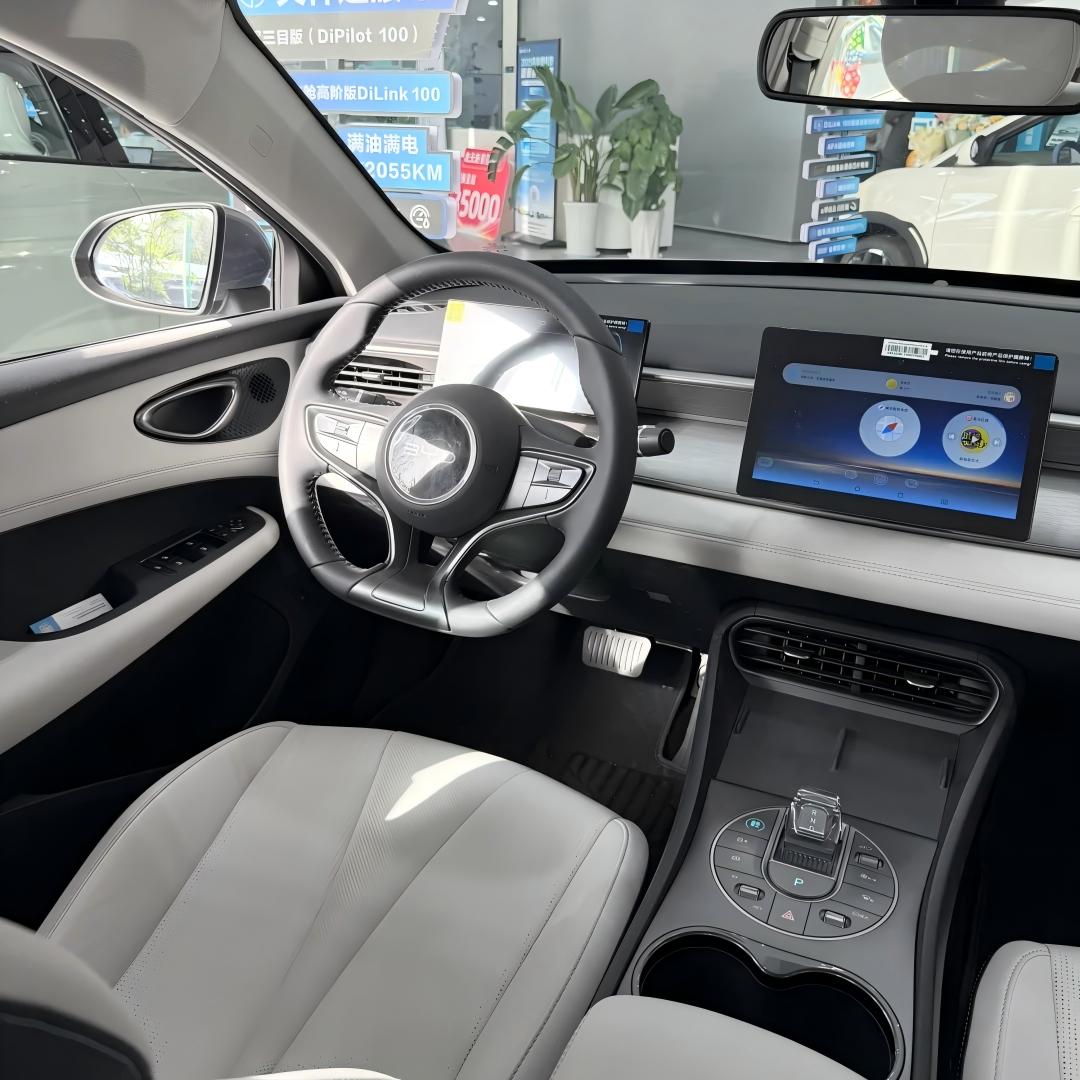 2025 BYD New Car Seal 05 Dm-i Sedan New Energy Plug-In Hybrid Vehicle