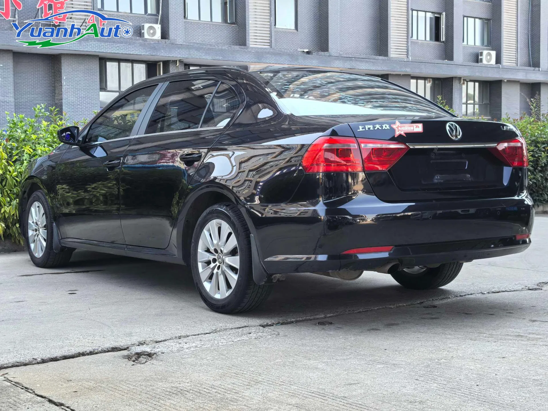 Used Volkswagen Sedan 2015 VW Lavida 1.6L 110HP Ea211 Gasoline Petrol Car