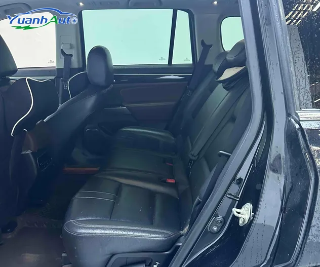 Used GAC GS8 2017 SUV 320t Two-Wheel-Drive Luxury Intelligent Connected Four-Wheel-Drivecar Gasoline Vehicle