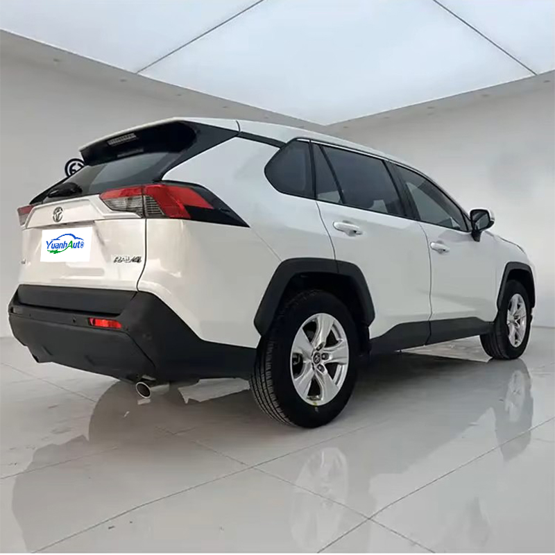 Toyota Rav4 2.0L, SUV essence d'occasion de 2021