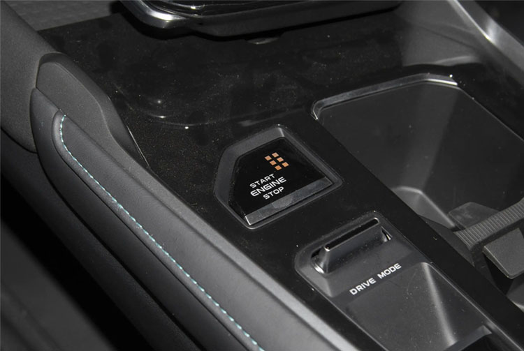 Coche de gasolina Changan UNI-T 1.5T 2WD SUV 2023, nuevo, automático, deportivo.