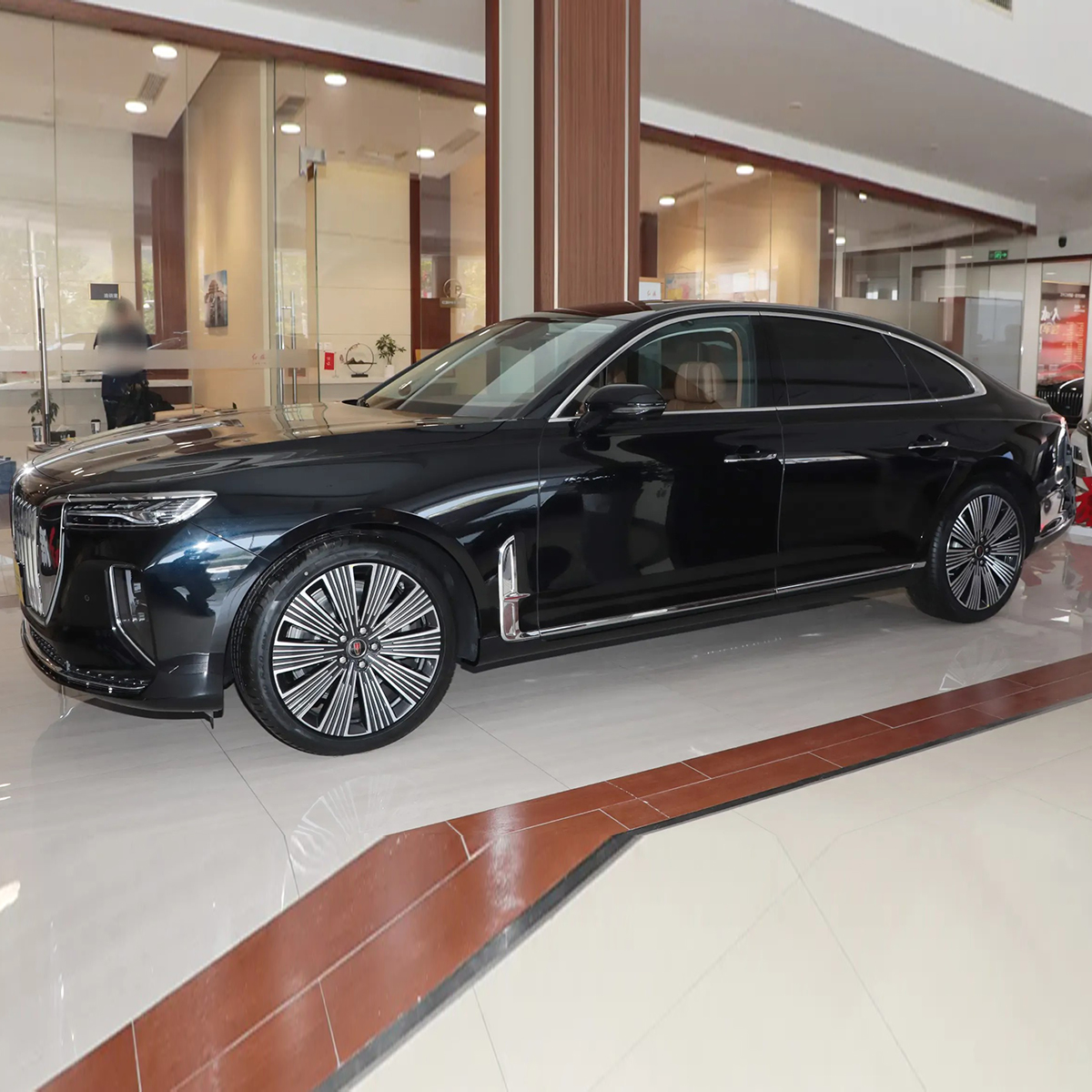 2025 New Car Hongqi H9 Hybrid Luxury Sedan 48v Light Mixing System Electric Fuel Hot Sale Hongqi 2.0T 252PS L4 Car Trade