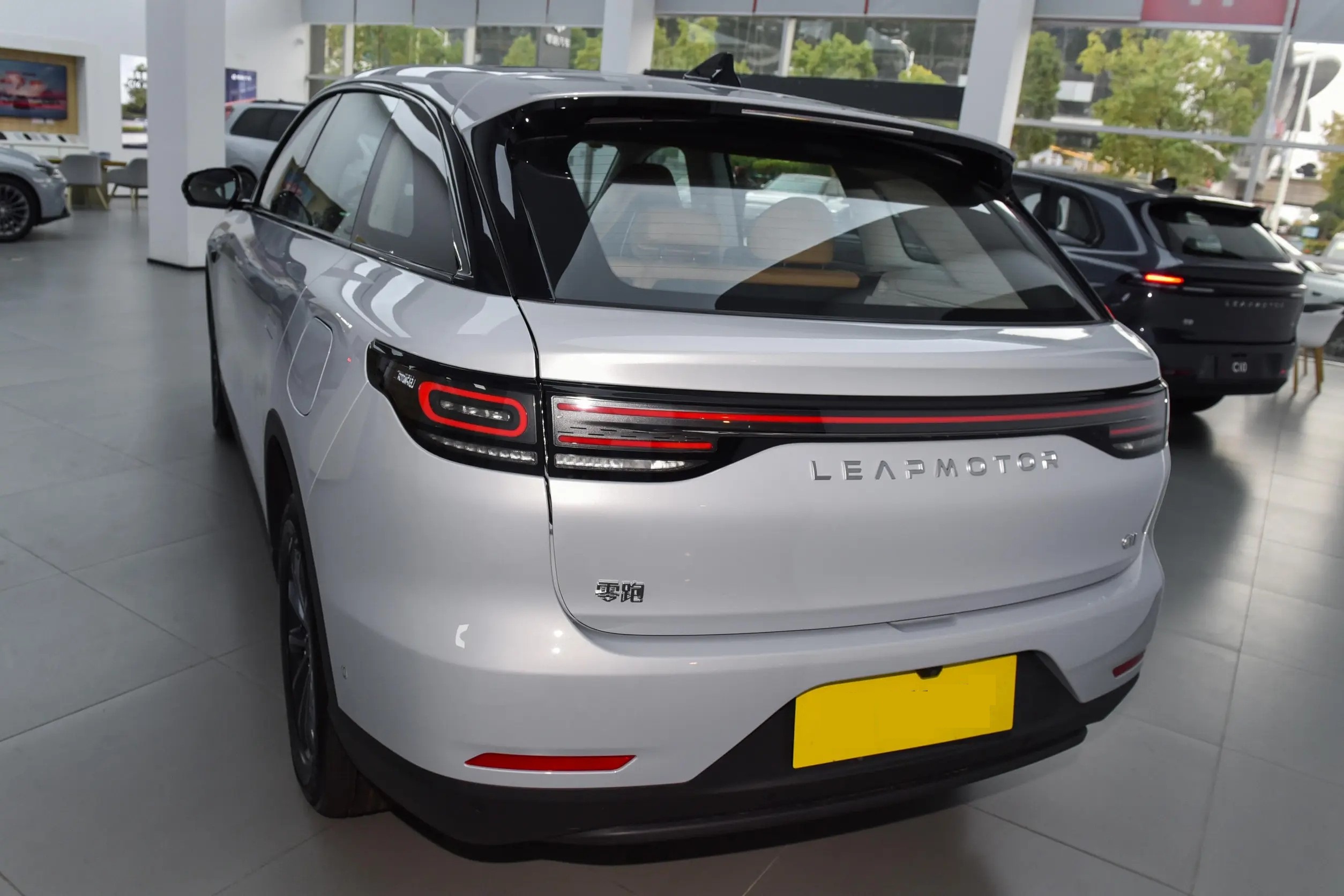 Nuevo coche Leapmotor C11 SUV eléctrico de pasajeros de tamaño mediano REEV Híbrido con 5 puertas y 5 asientos Vehículo de nueva energía